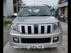 Second Hand Mahindra TUV300 T10 in Dehradun