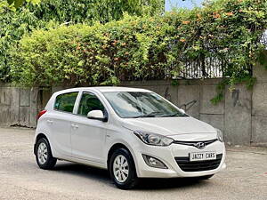 Second Hand Hyundai i20 Sportz 1.2 (O) in Delhi