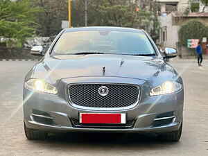 Second Hand जैगुवार xj 3.0 डीज़ल in दिल्ली