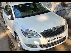 Second Hand Skoda Rapid 1.6 MPI Style Plus AT in Indore
