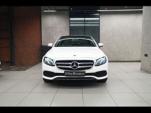 Buy White Pre Owned Mercedes Benz E Class, E-220D Exlcusive In Delhi