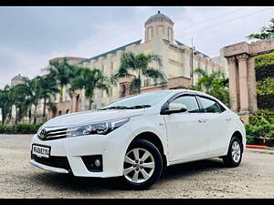 Second Hand Toyota Corolla Altis G Petrol in Mumbai