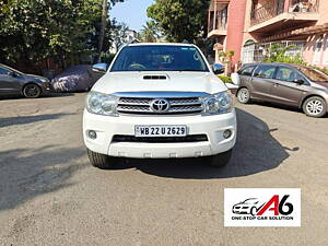 Second Hand Toyota Fortuner 3.0 4x4 MT in Kolkata