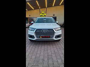 Second Hand ఆడి q7 45 tdi టెక్నాలజీ ప్యాక్ in రాయ్‍పూర్ 