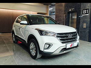 Second Hand Hyundai Creta SX 1.6 Petrol in Ahmedabad