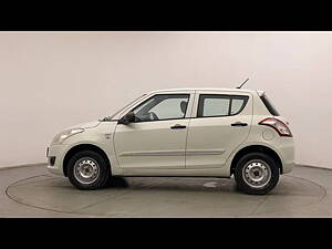 Second Hand Maruti Suzuki Swift LXi in Delhi