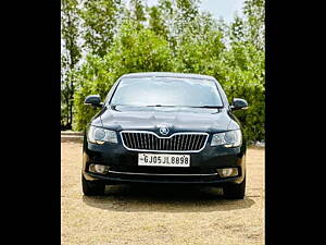 Second Hand Skoda Superb Elegance TDI AT in Surat