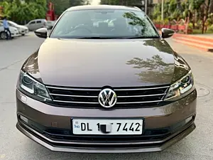 Second Hand Volkswagen Jetta Highline TDI AT in Delhi