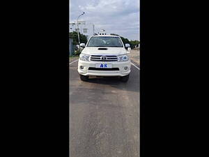 Second Hand Toyota Fortuner 3.0 MT in Chennai