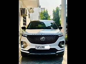 Second Hand MG Hector Plus Select 2.0 Diesel Turbo MT 7-STR in Lucknow