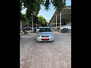 Second Hand Hyundai Verna Fluidic 1.6 VTVT SX Opt AT in Lucknow