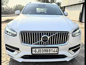 Second Hand वोल्वो xc90 d5 इंस्क्रिप्शन in अहमदाबाद