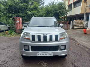 Second Hand महिंद्रा tuv300 t6 प्लस in कोल्हापुर