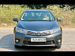 Second Hand Toyota Corolla Altis 1.8 G in Delhi