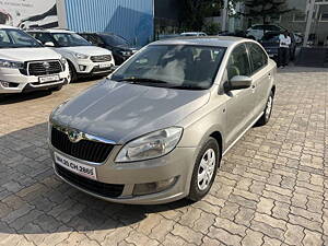 Second Hand Skoda Rapid Ambition 1.6 TDI CR MT in Aurangabad