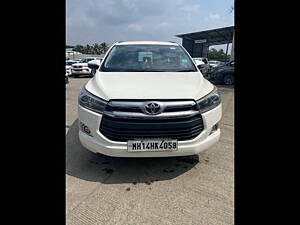 Second Hand Toyota Innova Crysta 2.4 V Diesel in Pune