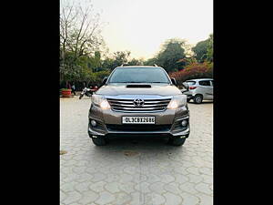 Second Hand Toyota Fortuner 3.0 4x2 MT in Faridabad