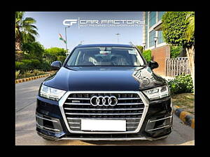 Second Hand Audi Q7 45 TDI Technology Pack in Delhi