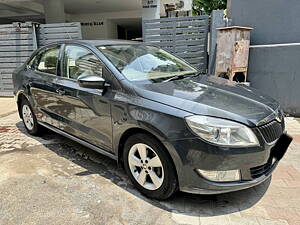 Second Hand Skoda Rapid 1.6 MPI Style Plus in Chennai