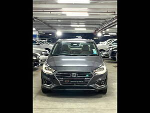 Second Hand Hyundai Verna SX Plus 1.6 CRDi AT in Mumbai