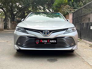 Second Hand Toyota Camry Hybrid in Delhi