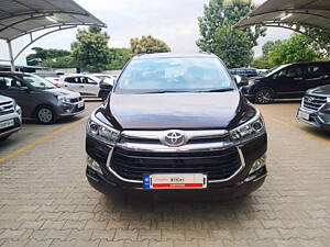 Second Hand Toyota Innova Crysta 2.4 VX 7 STR [2016-2020] in Bangalore