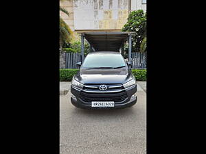 Second Hand Toyota Innova Crysta GX 2.4 AT 7 STR in Delhi