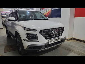 Second Hand Hyundai Venue SX (O) 1.5 CRDi Dual Tone in Varanasi