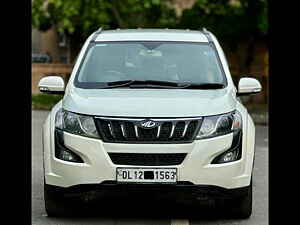 Second Hand महिंद्रा XUV500 w6 in दिल्ली