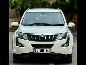 Second Hand Mahindra XUV500 W6 in Delhi