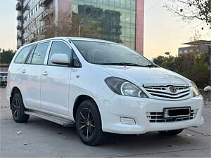 Second Hand Toyota Innova 2.5 G 7 STR BS-III in Vadodara