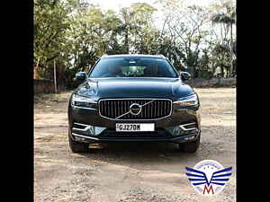 Second Hand वोल्वो xc60 इंसक्रिपशन [2017-2020] in अहमदाबाद