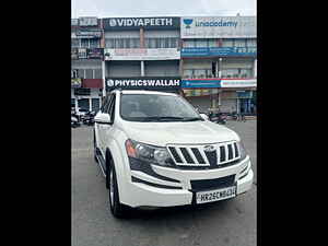 Second Hand महिंद्रा XUV500 w8 [2015-2017] in चंडीगढ़