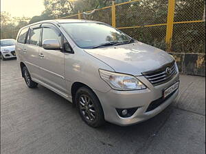 Second Hand Toyota Innova 2.5 V 7 STR in Mumbai