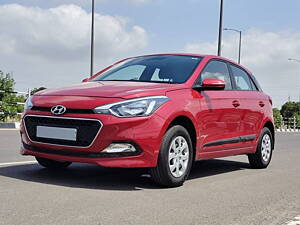 Second Hand Hyundai Elite i20 Sportz 1.2 in Surat