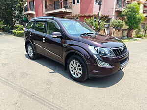 Second Hand महिंद्रा XUV500 w10 in कोलकाता