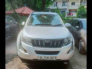 Second Hand महिंद्रा XUV500 w6 1.99 in दिल्ली