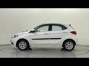 Second Hand Tata Tiago Revotron XZ in Delhi