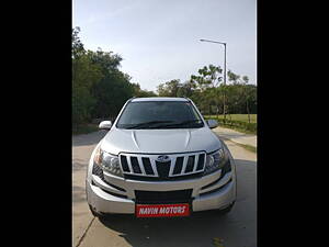 Second Hand Mahindra XUV500 W8 in Ahmedabad