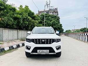 Second Hand Mahindra Scorpio Z8 L Diesel AT 4WD 7 STR [2022] in Delhi