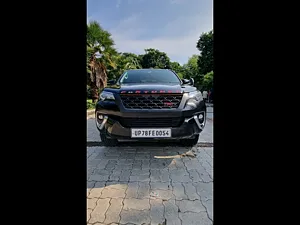 Second Hand Toyota Fortuner [2016-2021] 2.8 4x2 AT [2016-2020] in Lucknow