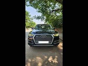 Second Hand Audi Q7 45 TDI Technology Pack in Pune