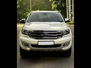 Second Hand Ford Endeavour Titanium 3.2 4x4 AT in Ludhiana