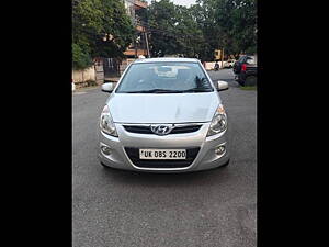 Second Hand Hyundai i20 Sportz (AT) 1.4 in Dehradun