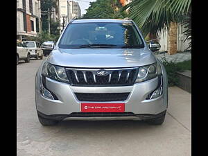 Second Hand Mahindra XUV500 W10 AT in Hyderabad