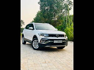 Second Hand Volkswagen Taigun Highline 1.0 TSI MT in Ahmedabad