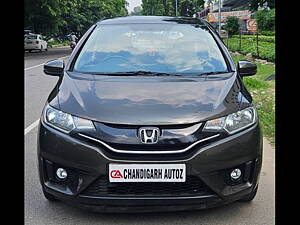 Second Hand Honda Jazz V AT Petrol in Chandigarh