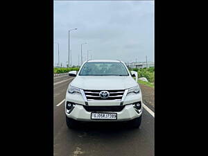 Second Hand Toyota Fortuner 2.8 4x4 AT in Surat