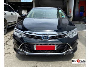 Second Hand Toyota Camry Hybrid in Guwahati