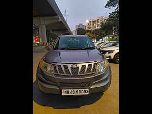 Second Hand महिंद्रा XUV500 w8 in मुंबई